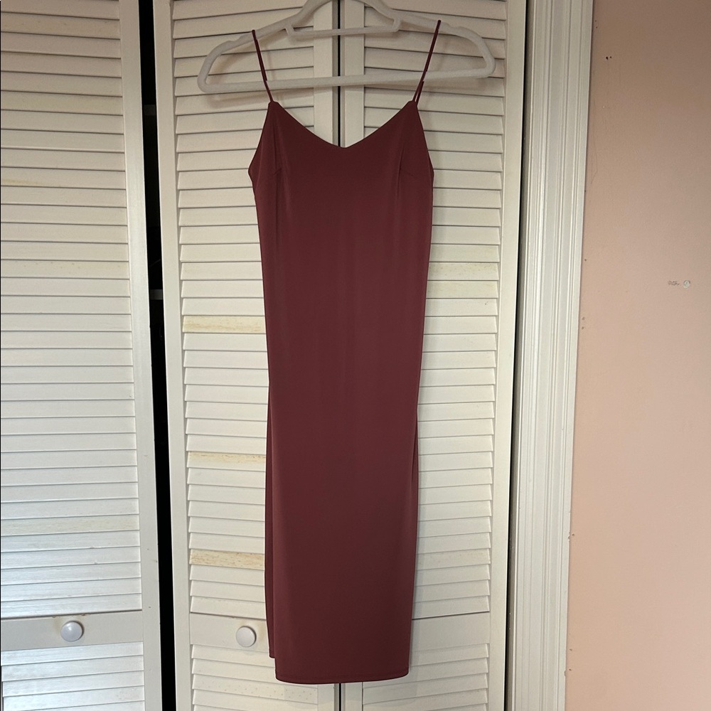 Express Burgundy Midi Dress with Spaghetti Straps